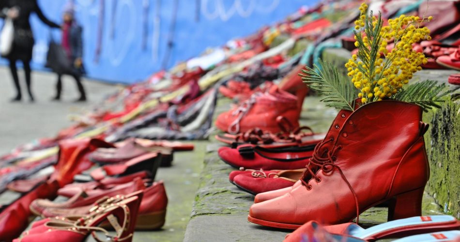 scarpe rosse violenza donne